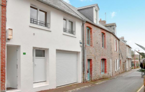 1 Bedroom Cozy Apartment In Carolles